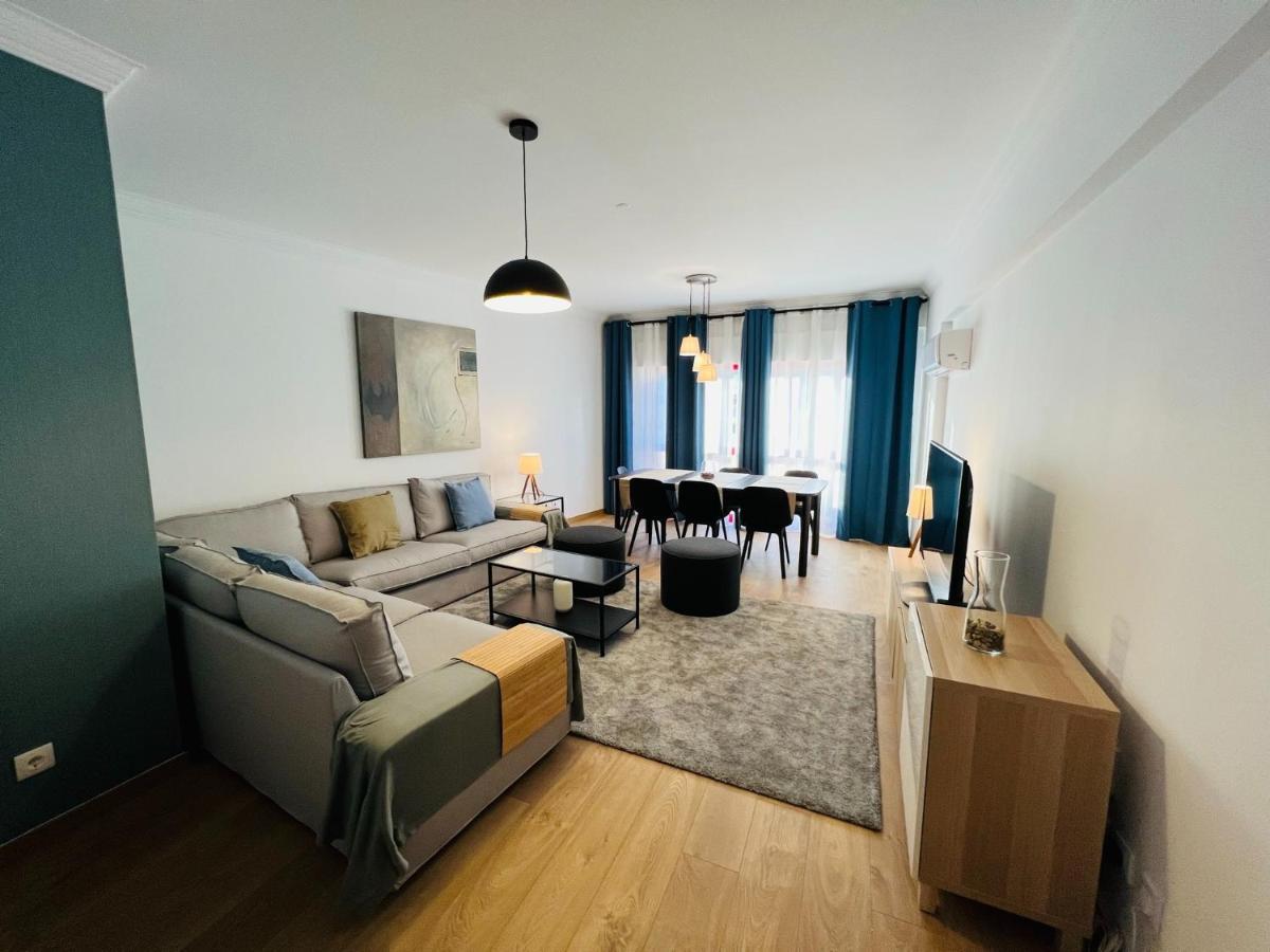 Beautiful Apartment - Family And Group Of Friends Povoa de Santa Iria Luaran gambar