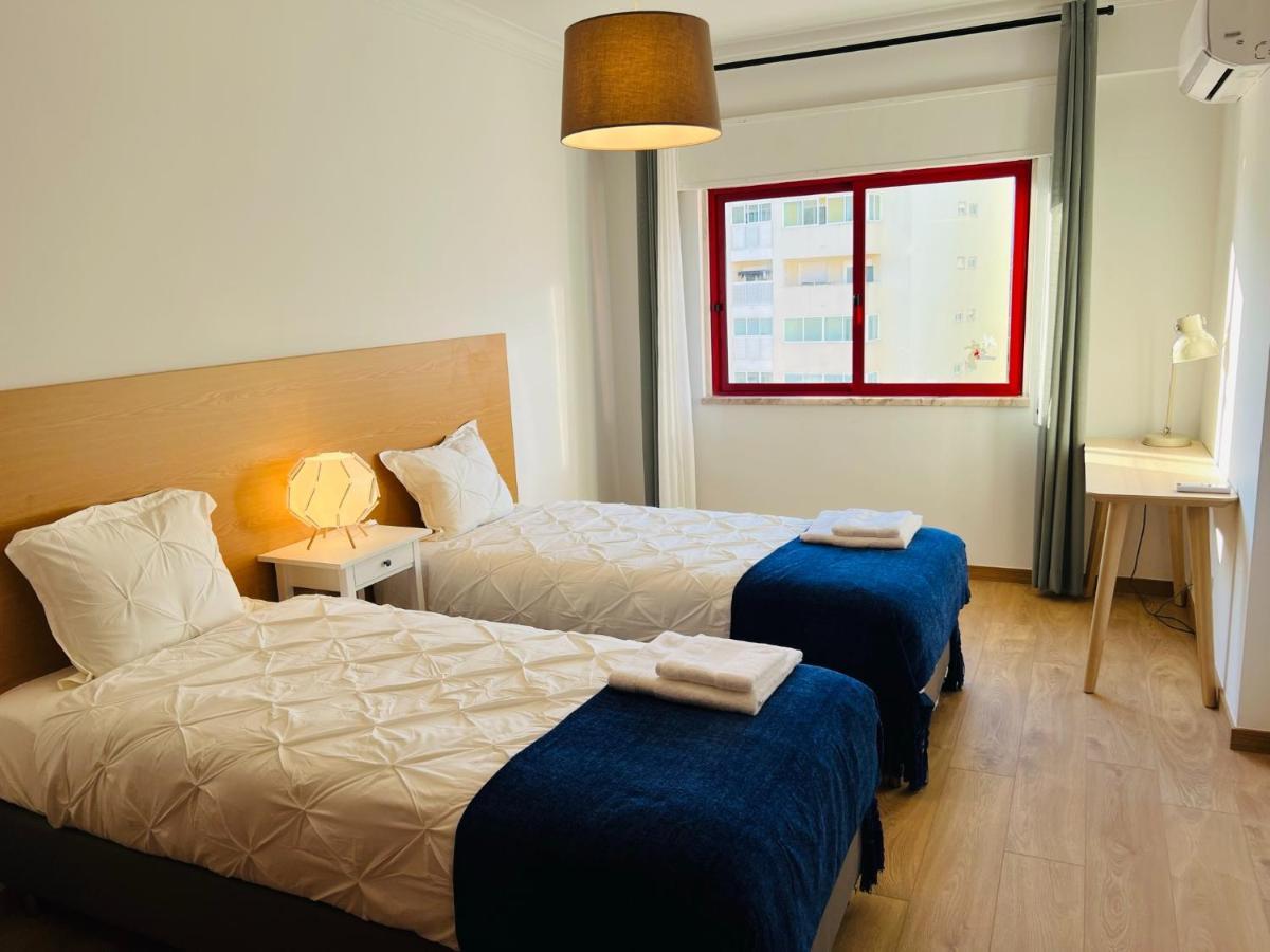 Beautiful Apartment - Family And Group Of Friends Povoa de Santa Iria Luaran gambar
