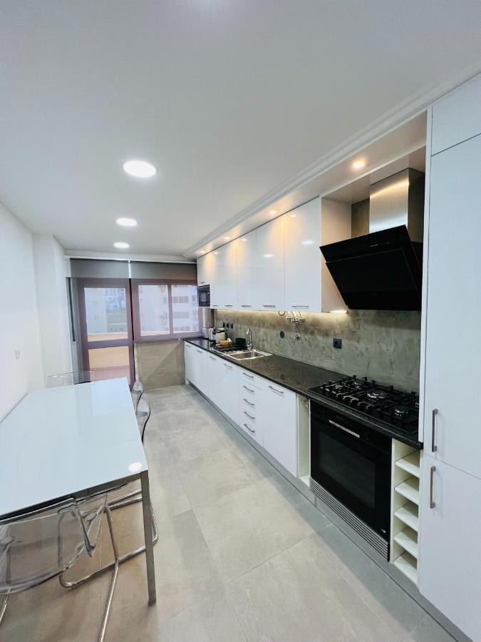 Beautiful Apartment - Family And Group Of Friends Povoa de Santa Iria Luaran gambar
