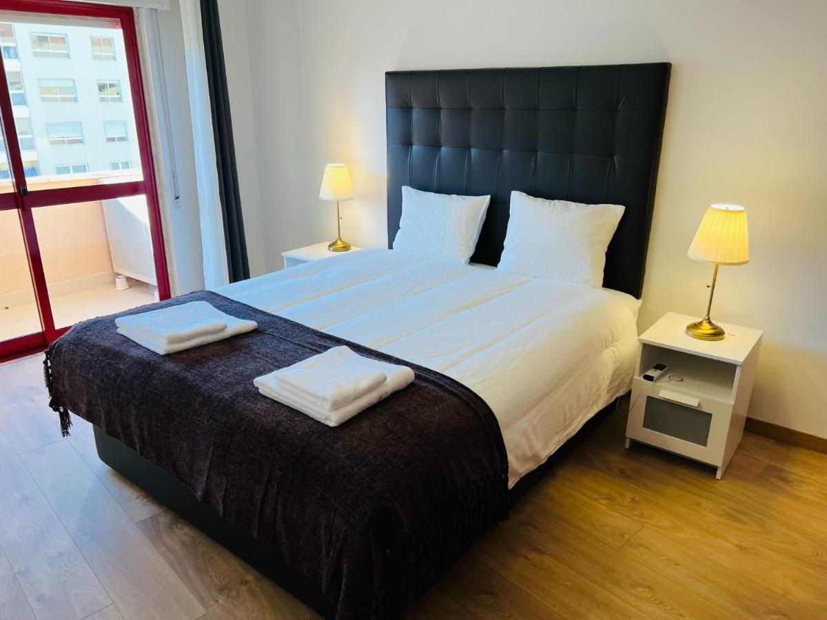 Beautiful Apartment - Family And Group Of Friends Povoa de Santa Iria Luaran gambar