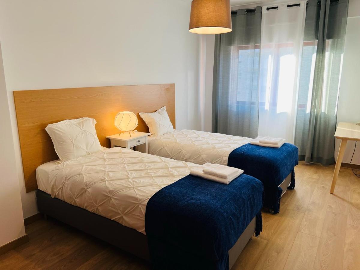 Beautiful Apartment - Family And Group Of Friends Povoa de Santa Iria Luaran gambar