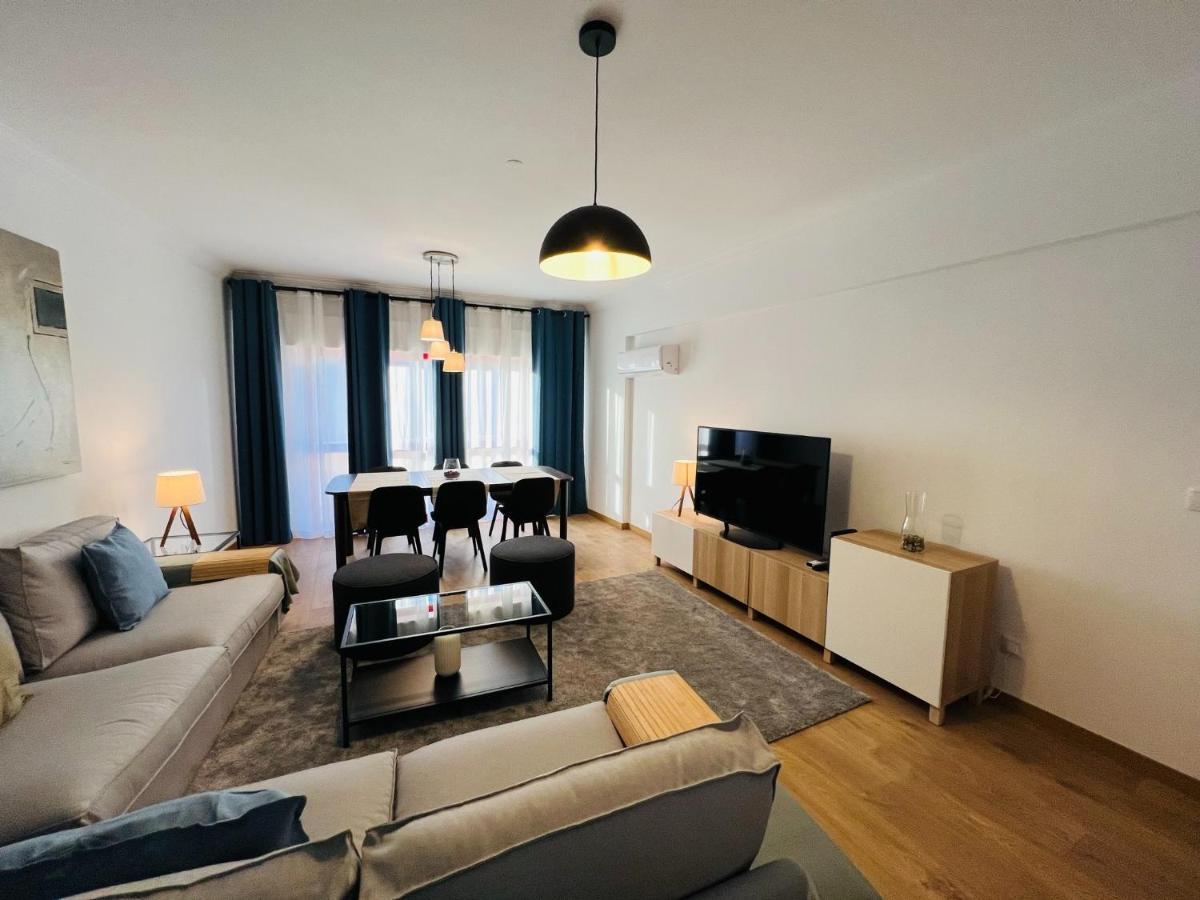 Beautiful Apartment - Family And Group Of Friends Povoa de Santa Iria Luaran gambar