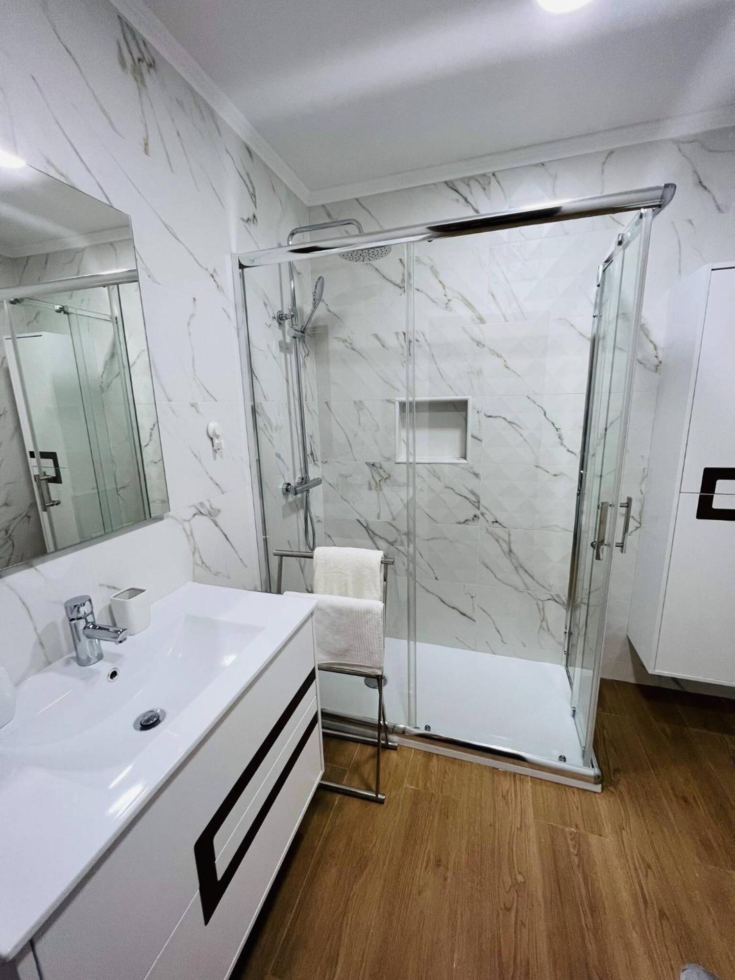 Beautiful Apartment - Family And Group Of Friends Povoa de Santa Iria Luaran gambar